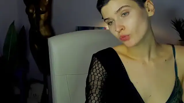 sarah perfect online show from November 11, 2:17 pm