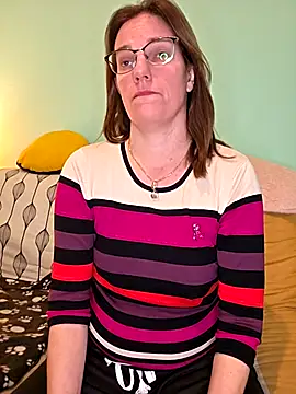 SpiceLea online show from December 16, 3:17 pm