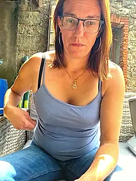 Snapshot of SpiceLea chatting on May 8, 12:10 pm SpiceLea online show from May 8, 12:10 pm