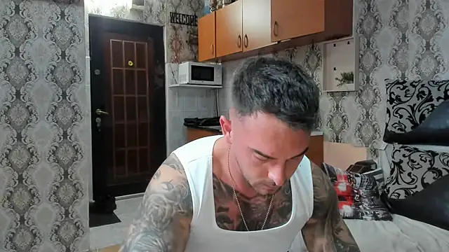 Jonmusclemaster online show from October 25, 7:41 pm