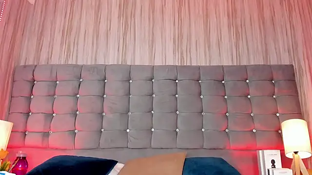 Poacahontasfg online show from October 20, 4:02 am