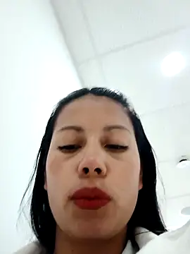  andrea30 online show from December 11, 1:06 pm