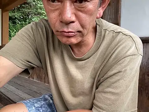 Snapshot of ge3noxxx chatting on September 25, 3:32 am ge3noxxx online show from September 25, 3:32 am