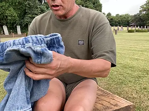 Snapshot of ge3noxxx chatting on October 9, 1:03 am ge3noxxx online show from October 9, 1:03 am