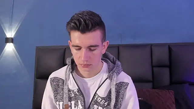 MikaelSlow online show from October 9, 3:48 am