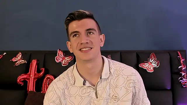 Snapshot of MikaelSlow chatting on February 15, 3:25 am MikaelSlow online show from February 15, 3:25 am