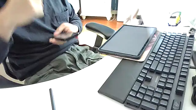 big-pig online show from November 16, 1:11 am