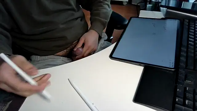 big-pig online show from February 24, 6:22 am