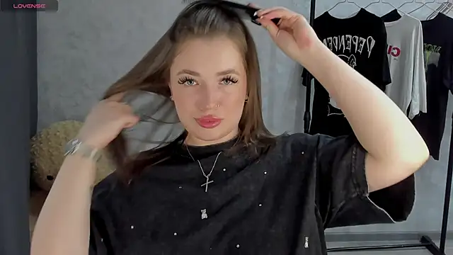 Snapshot of Diana_twerk chatting on May 5, 9:39 am Diana twerk online show from May 5, 9:39 am