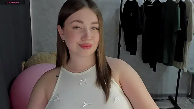 Snapshot of Diana_twerk chatting on May 31, 12:23 pm Diana twerk online show from May 31, 12:23 pm