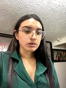 SophiaHilt0n online show from September 17, 12:18 pm