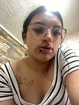 SophiaHilt0n online show from September 22, 11:56 am