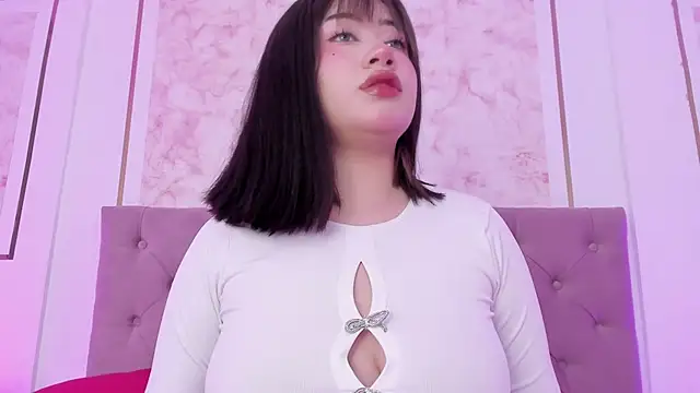 GENNESIS LOVE online show from January 17, 10:46 pm