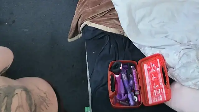 ROCKHARDDADDY86 online show from February 9, 2:43 pm