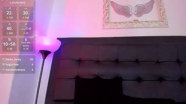 Mia 222 online show from January 2, 6:23 pm