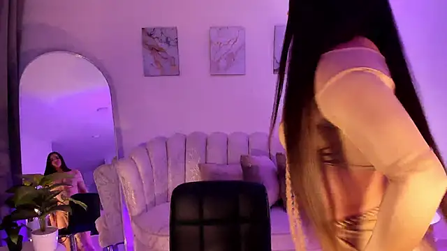 DonnaStonne online show from March 28, 11:15 pm