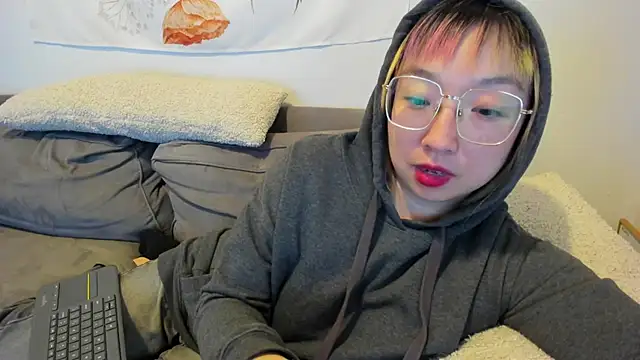 luxgray online show from February 1, 4:03 am