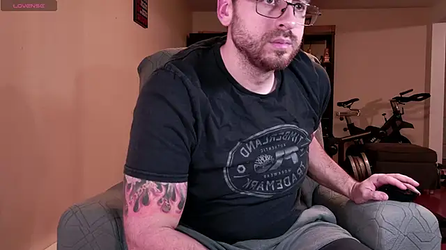 Snapshot of JayXCee_Official chatting on December 20, 12:40 am JayXCee Official online show from December 20, 12:40 am