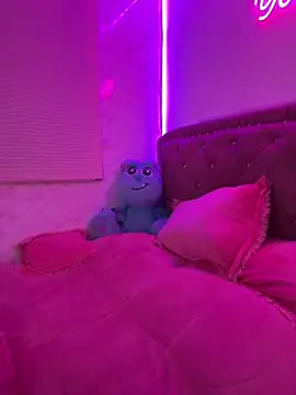 YovngBaby online show from March 29, 4:34 am