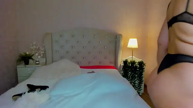 HotLiss online show from March 1, 5:37 pm