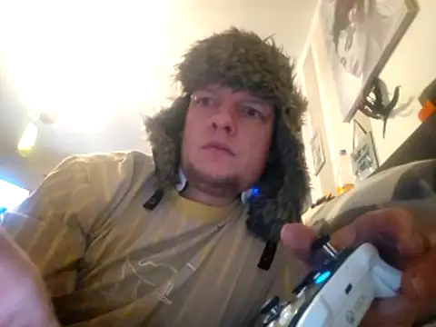 hawkyyy71222 online show from December 3, 10:46 am