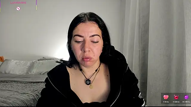 Snapshot of Im_coco chatting on April 2, 11:57 pm Im coco online show from April 2, 11:57 pm