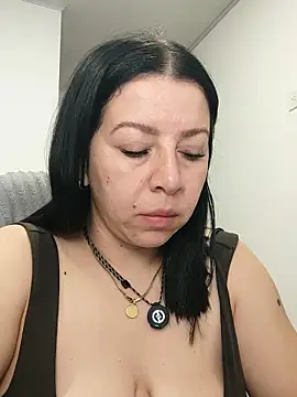 Snapshot of Im_coco chatting on May 17, 9:49 am Im coco online show from May 17, 9:49 am