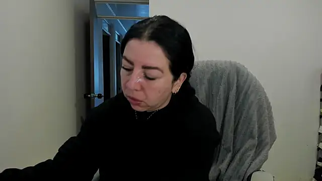 Snapshot of Im_coco chatting on May 29, 12:47 pm Im coco online show from May 29, 12:47 pm