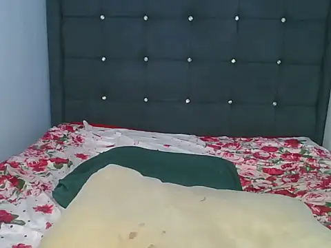 sandra sauvage online show from March 15, 12:55 pm