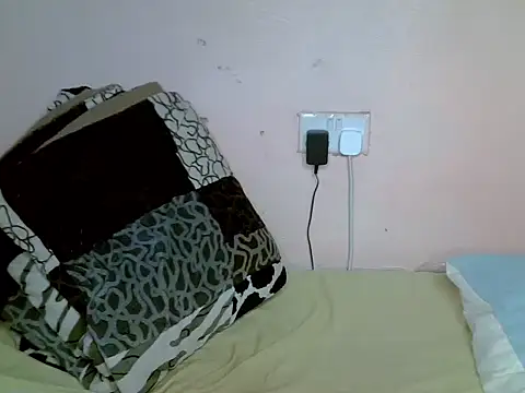 Snapshot of sweet_rozie chatting on October 29, 4:59 am sweet rozie online show from October 29, 4:59 am