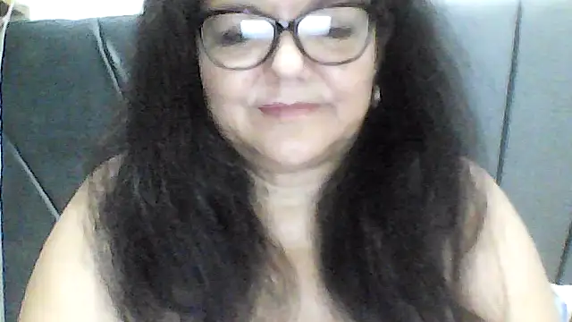 Snapshot of kassandra02 chatting on October 15, 4:07 pm kassandra02 online show from October 15, 4:07 pm