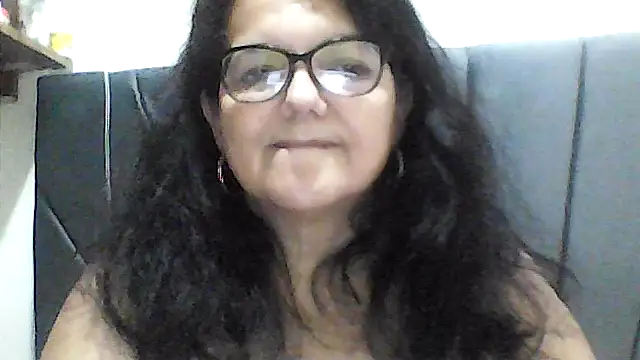 Snapshot of kassandra02 chatting on October 25, 3:03 am kassandra02 online show from October 25, 3:03 am