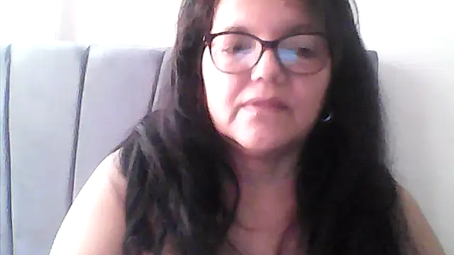Snapshot of kassandra02 chatting on November 5, 2:39 pm kassandra02 online show from November 5, 2:39 pm