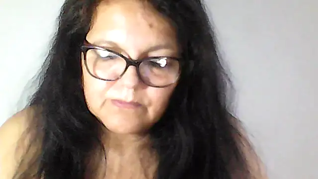 Snapshot of kassandra02 chatting on November 6, 3:02 pm kassandra02 online show from November 6, 3:02 pm