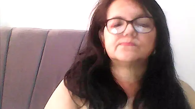 Snapshot of kassandra02 chatting on November 10, 12:59 pm kassandra02 online show from November 10, 12:59 pm