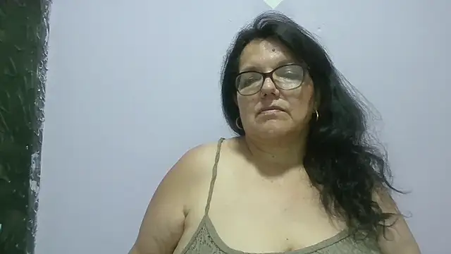 kassandra02 online show from April 14, 2:17 am