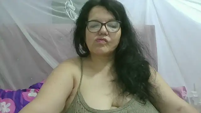 Snapshot of kassandra02 chatting on July 17, 2:07 am kassandra02 online show from July 17, 2:07 am