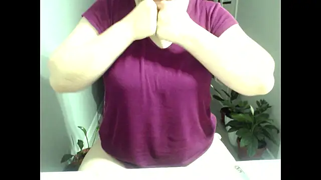 Snapshot of AsweetyAli chatting on February 25, 9:13 pm AsweetyAli online show from February 25, 9:13 pm