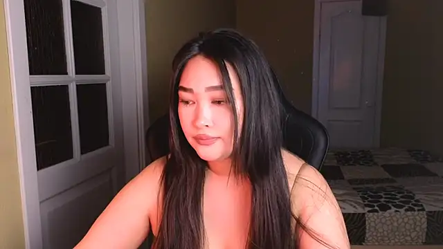 Erica Wayne online show from December 18, 7:52 pm