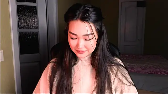 Erica Wayne online show from January 26, 2:19 pm