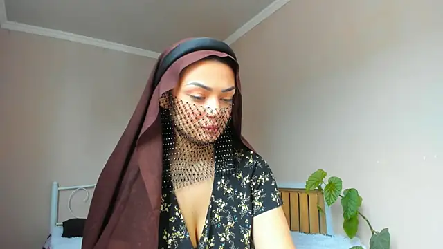  cleopattra  online show from December 15, 7:23 am