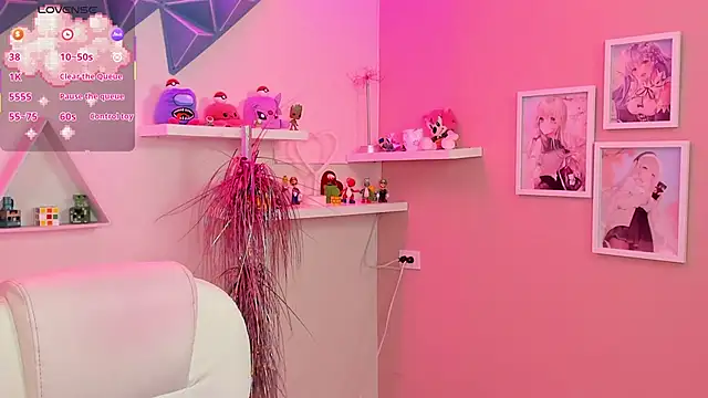 Hanna  Becker  online show from February 16, 9:33 pm