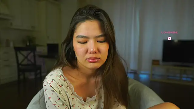 Snapshot of EmmaFisherf chatting on April 9, 3:06 am EmmaFisherf online show from April 9, 3:06 am