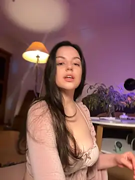 Snapshot of OohBunny chatting on March 4, 5:45 pm OohBunny online show from March 4, 5:45 pm