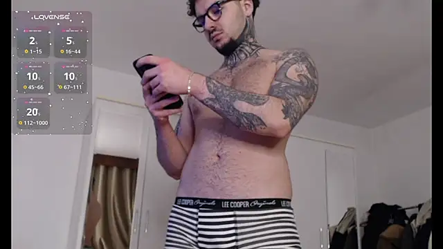 Snapshot of TattedCurls chatting on February 27, 2:42 am TattedCurls online show from February 27, 2:42 am