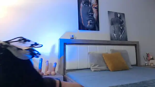 Snapshot of LaylaCruzRose chatting on January 23, 10:01 am LaylaCruzRose online show from January 23, 10:01 am