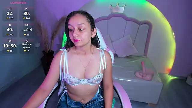 Snapshot of katy_sweet19 chatting on March 15, 10:32 am katy sweet19 online show from March 15, 10:32 am