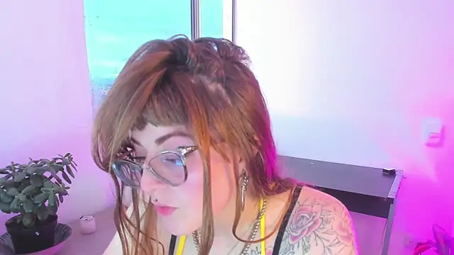 tekila   online show from April 11, 11:09 pm