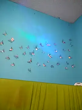 Snapshot of evelyn_prince1 chatting on January 18, 2:37 am evelyn prince1 online show from January 18, 2:37 am