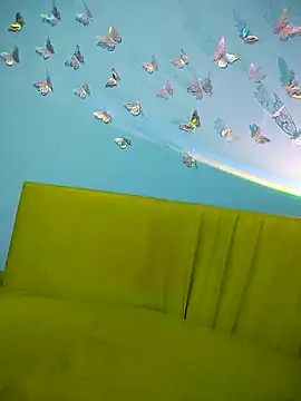 Snapshot of evelyn_prince1 chatting on February 10, 10:30 am evelyn prince1 online show from February 10, 10:30 am